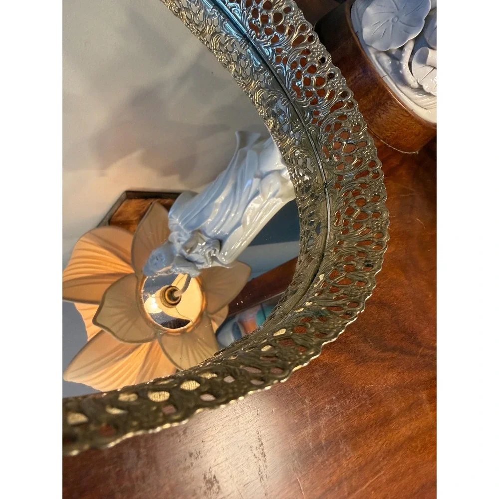 N/A vintage oval